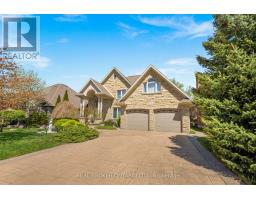 215 BLACK MAPLE COURT, Kitchener, Ontario