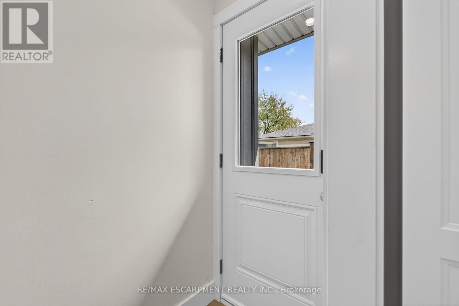 257 Queen Victoria Drive, Hamilton, Ontario  L8W 1G4 - Photo 24 - X13132532