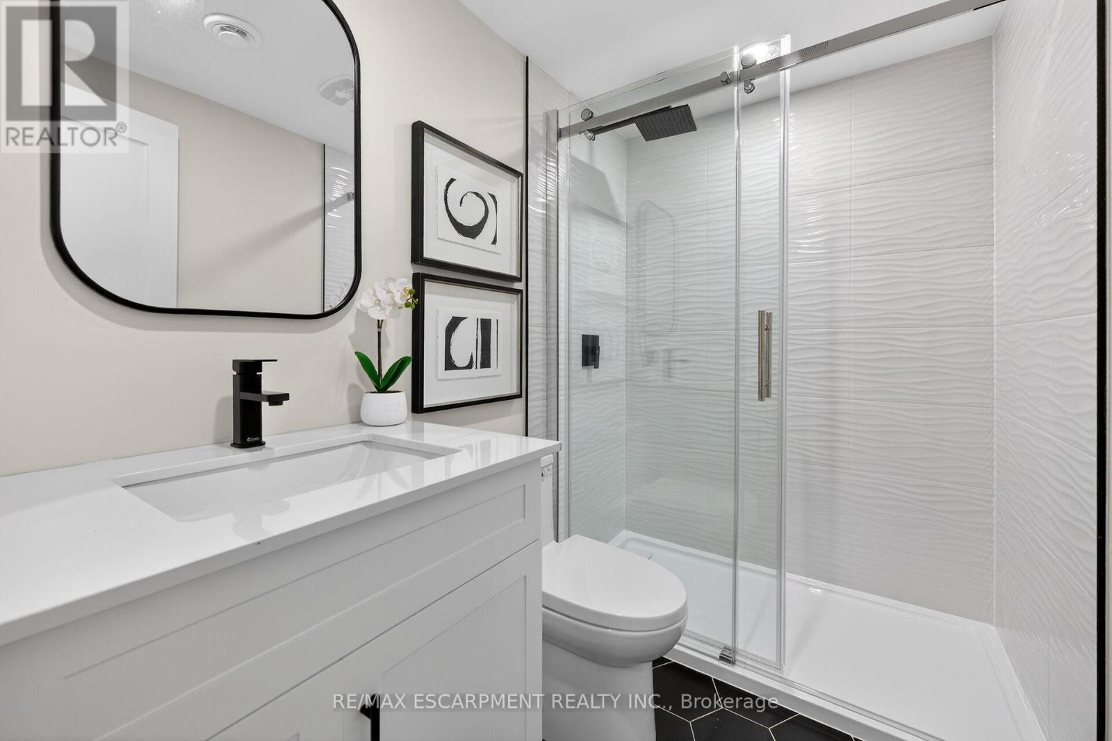 257 Queen Victoria Drive, Hamilton, Ontario  L8W 1G4 - Photo 37 - X13132532