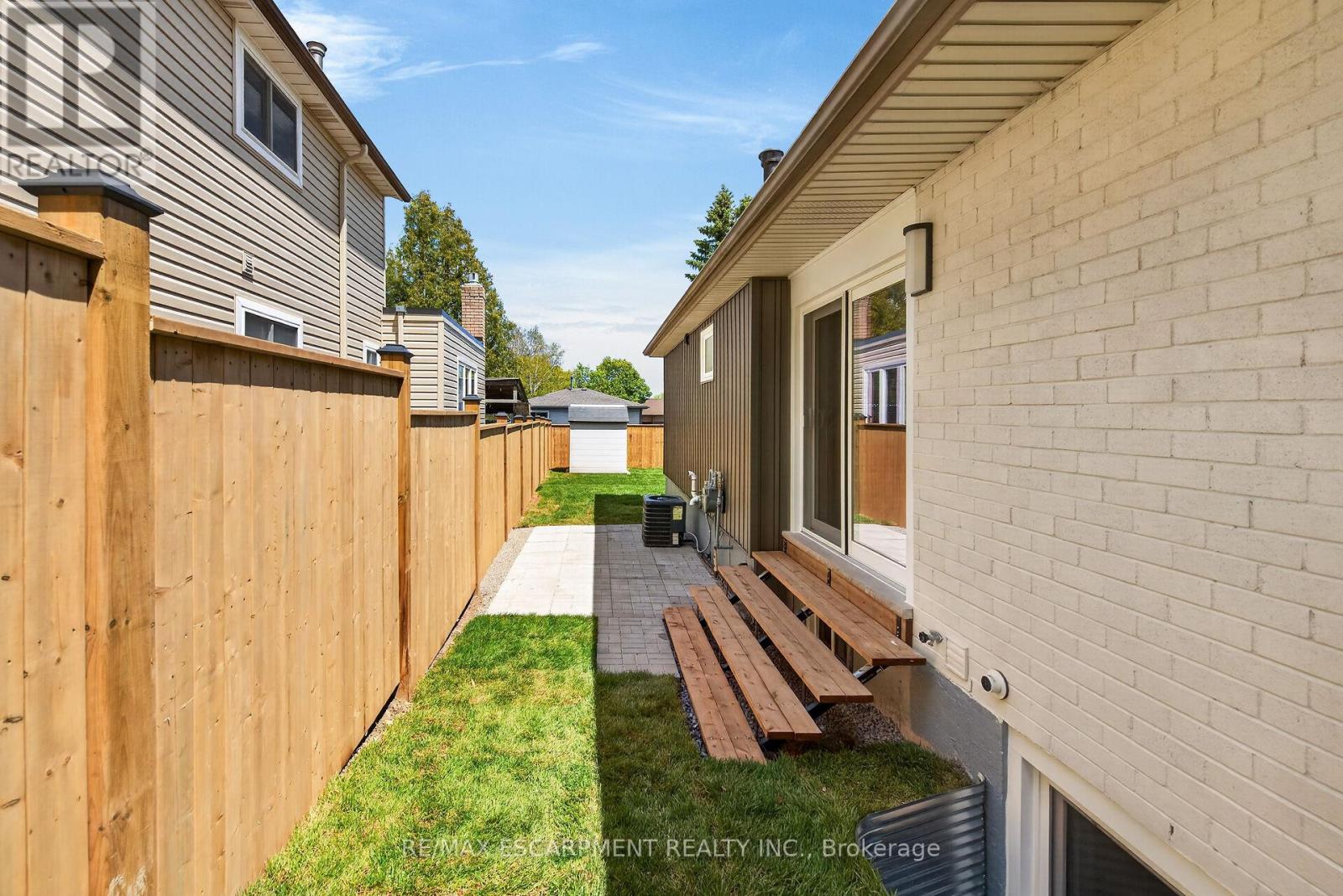 257 Queen Victoria Drive, Hamilton, Ontario  L8W 1G4 - Photo 46 - X13132532