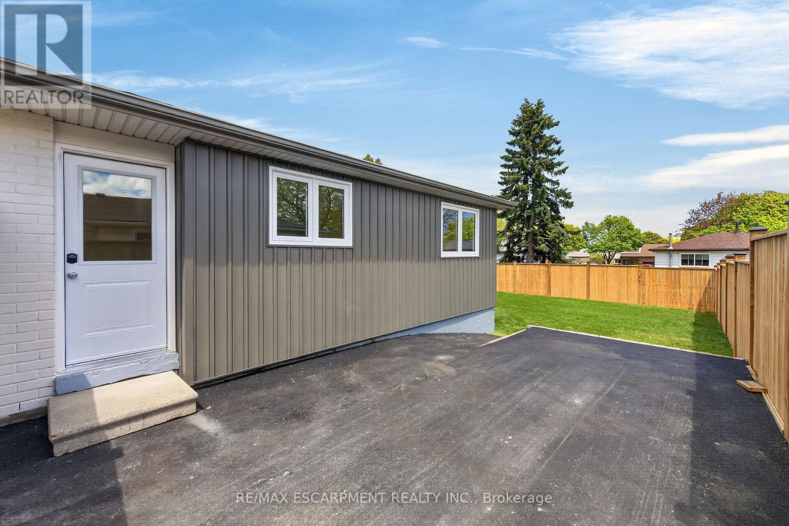 257 Queen Victoria Drive, Hamilton, Ontario  L8W 1G4 - Photo 50 - X13132532