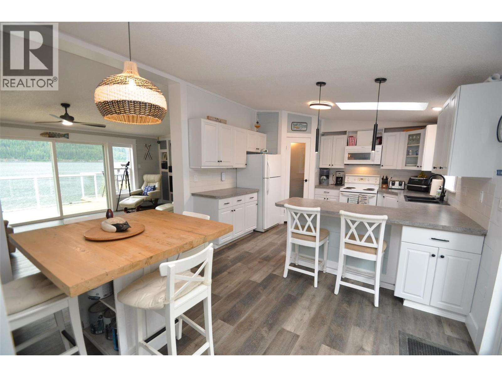 5604 Highway 3a Highway, Nelson, British Columbia  V1L 6N7 - Photo 22 - 10387681