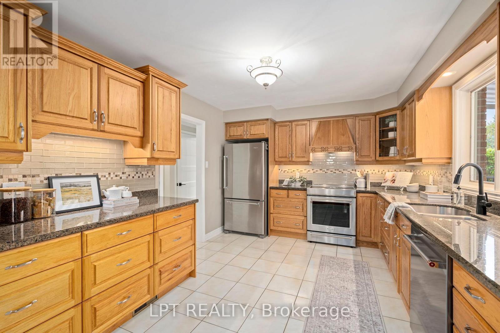 88 Chesham Court, London North, Ontario  N6G 3T4 - Photo 12 - X13132762