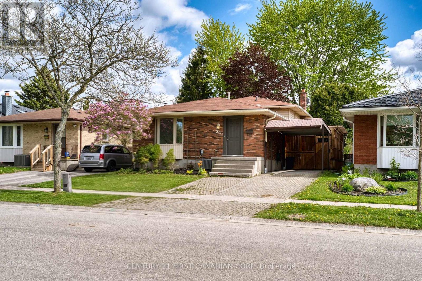 24 BLANCHARD CRESCENT, London North, Ontario