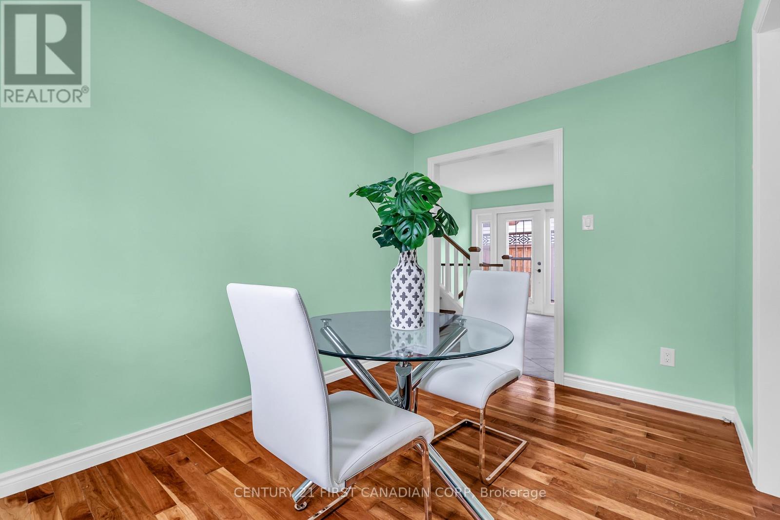 24 Blanchard Crescent, London North, Ontario  N6G 4E2 - Photo 8 - X13132776