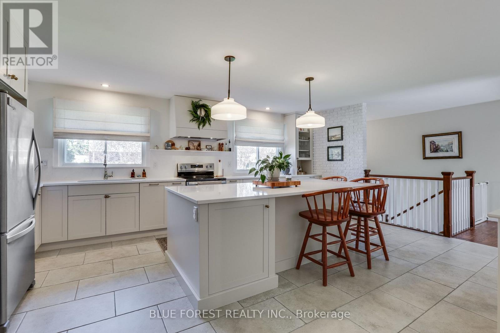 225 Coulton Drive, West Perth, Ontario  N0K 1N0 - Photo 3 - X13132876
