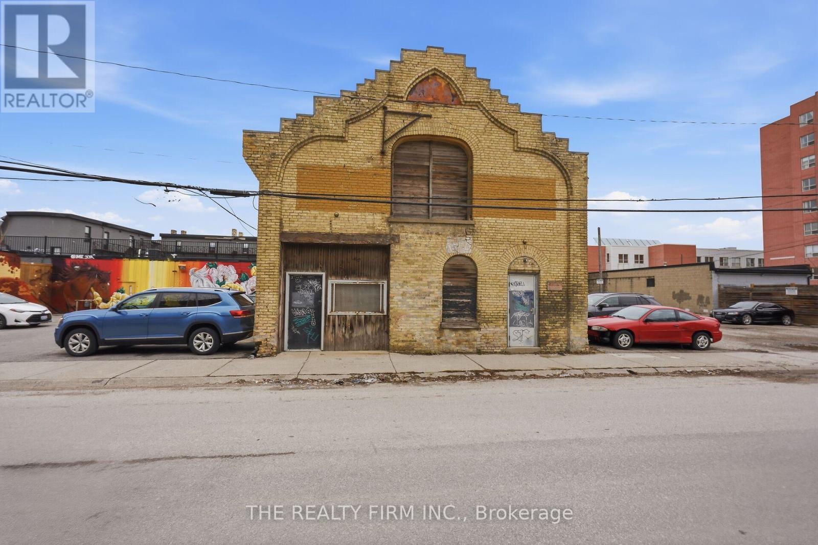 620 MARSHALL STREET, London East, Ontario