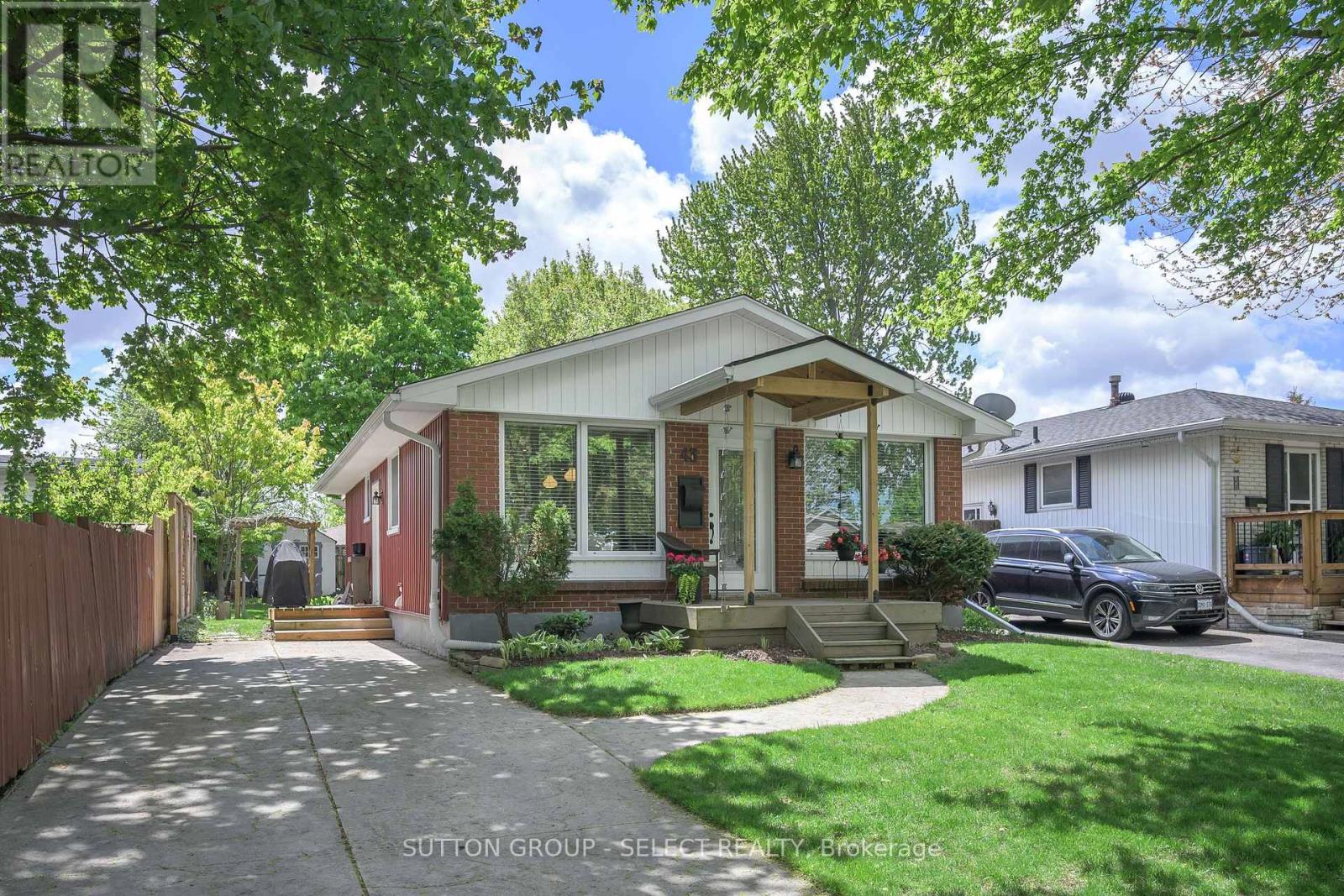43 Stroud Crescent, London South, Ontario  N6E 1Z5 - Photo 2 - X13132916