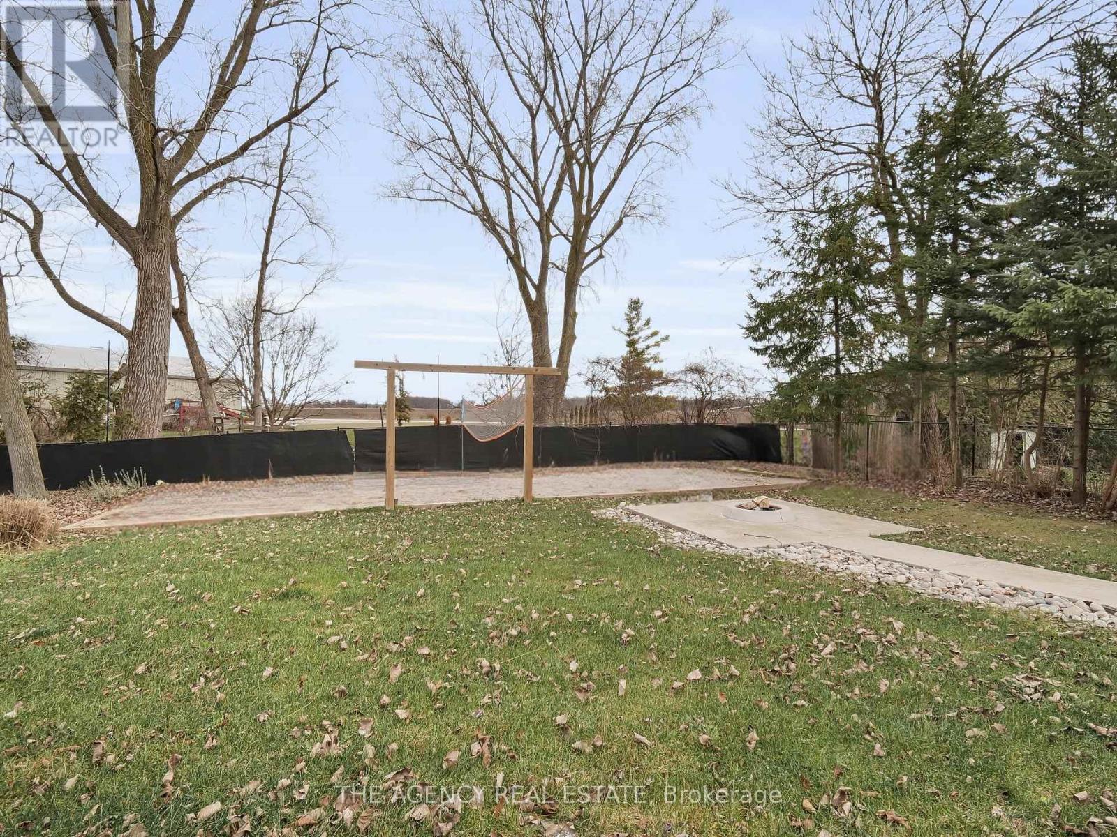 8464 Adams Court, Lambton Shores, Ontario  N0M 1T0 - Photo 32 - X13133104