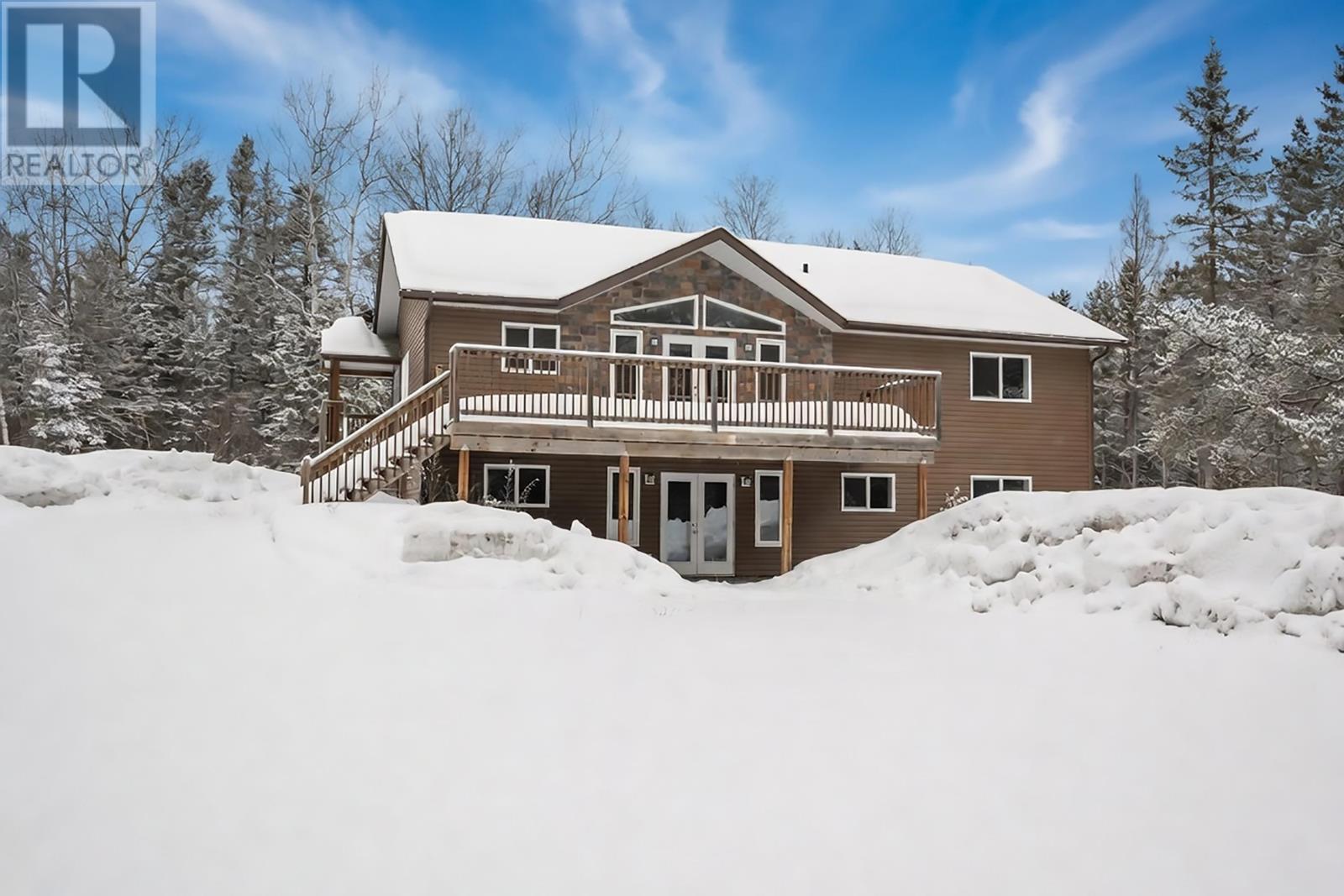 2040 Gus Wuori Rd, Thunder Bay, Ontario  P7G 2S1 - Photo 2 - TB2600545