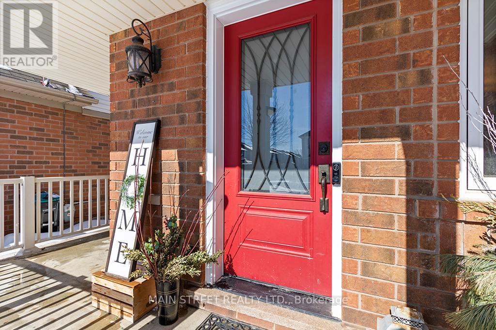 26 John W Taylor Avenue, New Tecumseth, Ontario  L9R 0B5 - Photo 4 - N12827310
