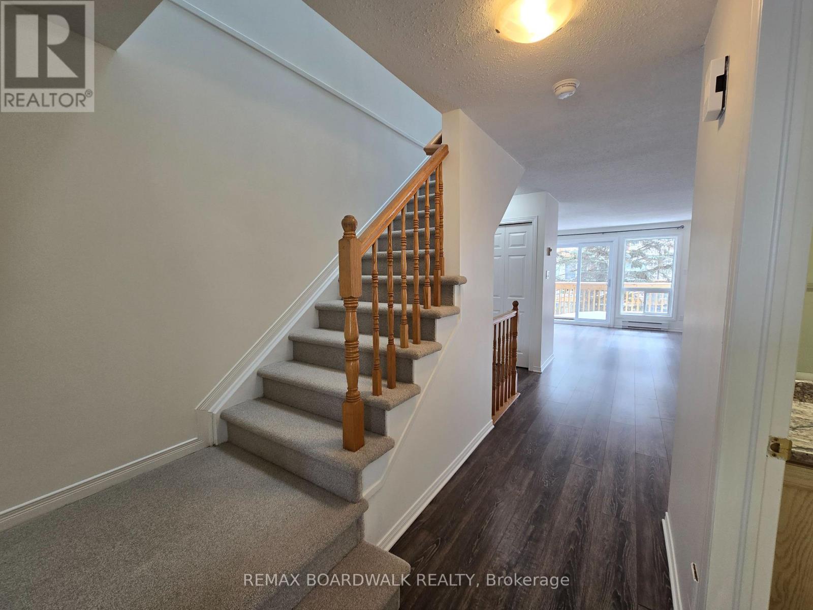 219 Briston Private, Ottawa, Ontario  K1G 5R5 - Photo 10 - X13132878
