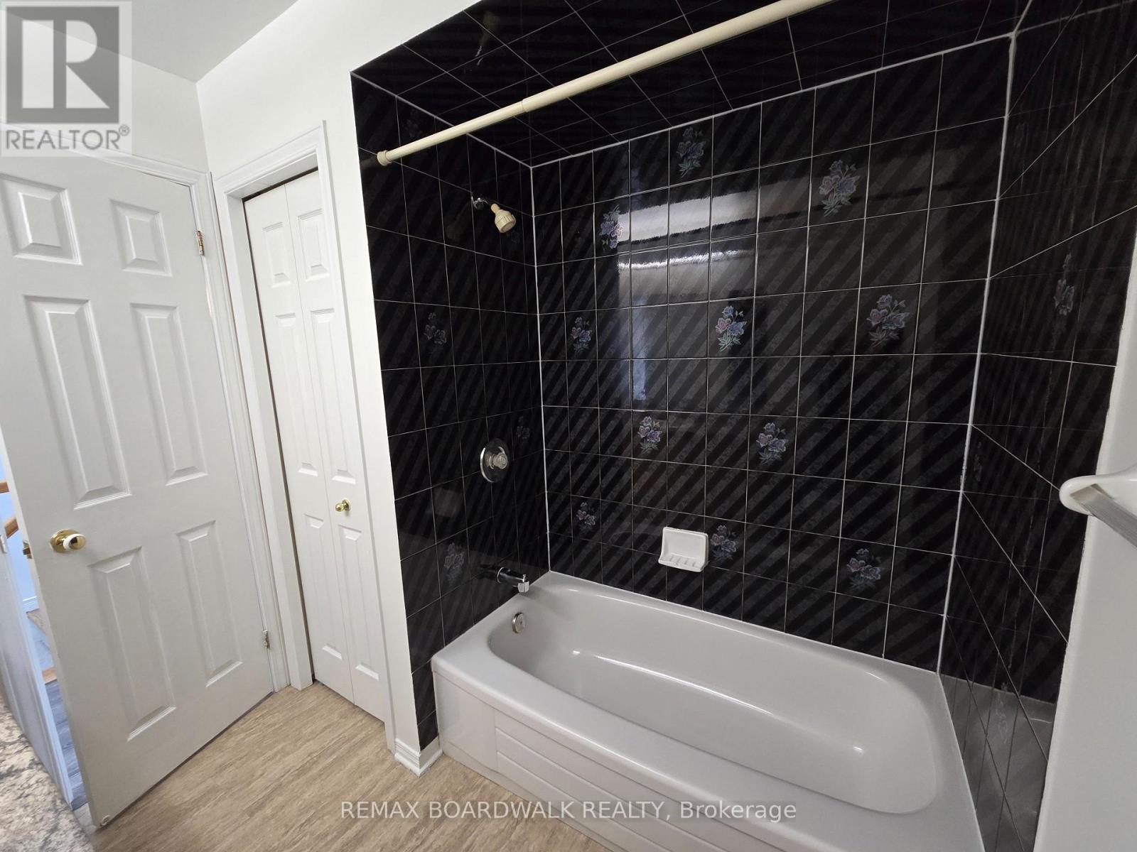 219 Briston Private, Ottawa, Ontario  K1G 5R5 - Photo 15 - X13132878