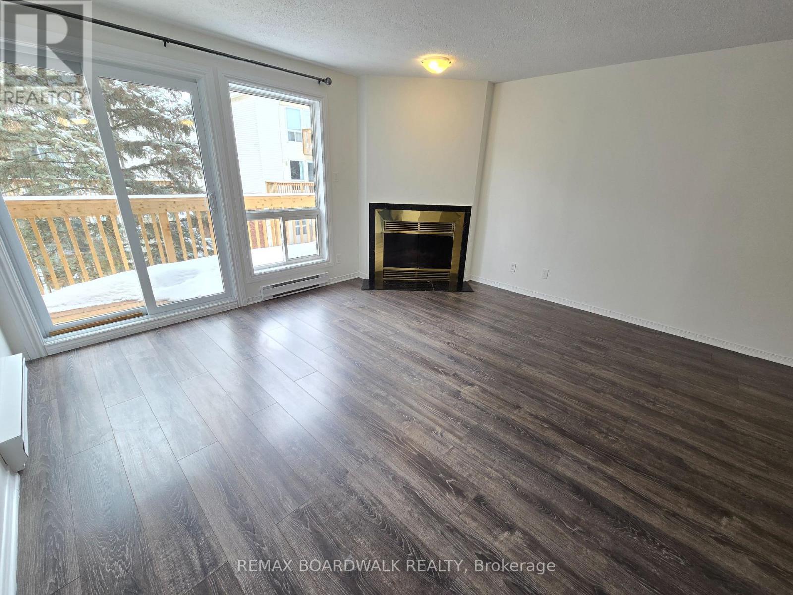 219 Briston Private, Ottawa, Ontario  K1G 5R5 - Photo 3 - X13132878