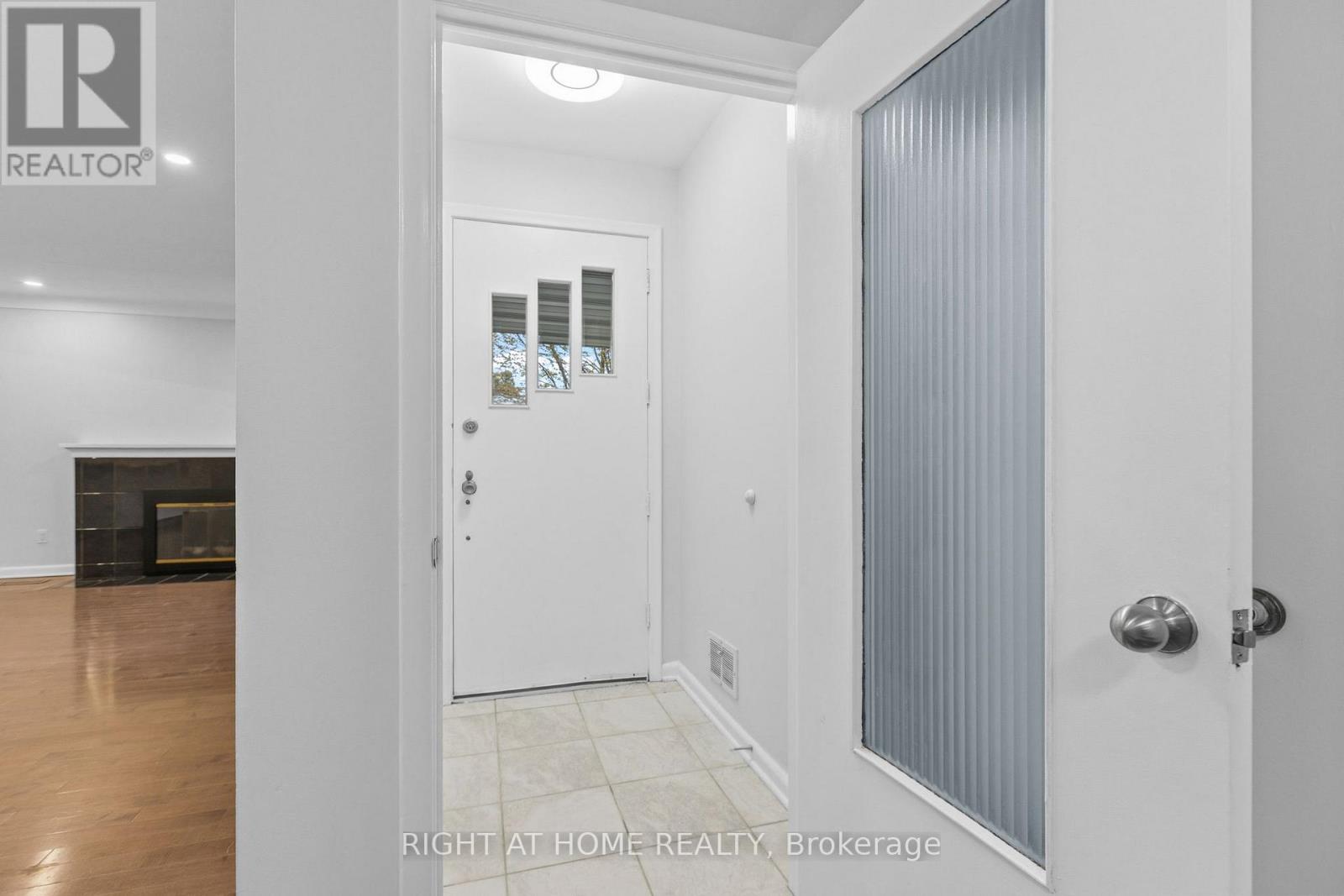 1808 Gilbert Avenue, Ottawa, Ontario  K2C 1A4 - Photo 6 - X13133058