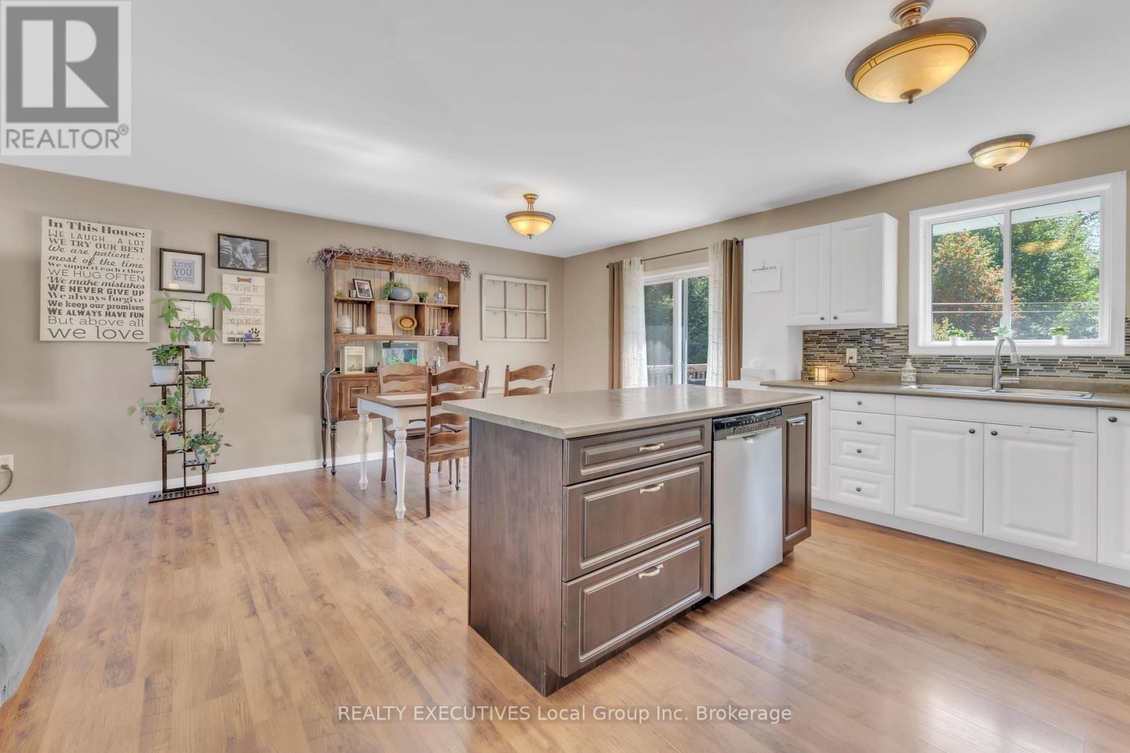 498 Demers Street, West Nipissing, Ontario  P2B 0A1 - Photo 3 - X13133070