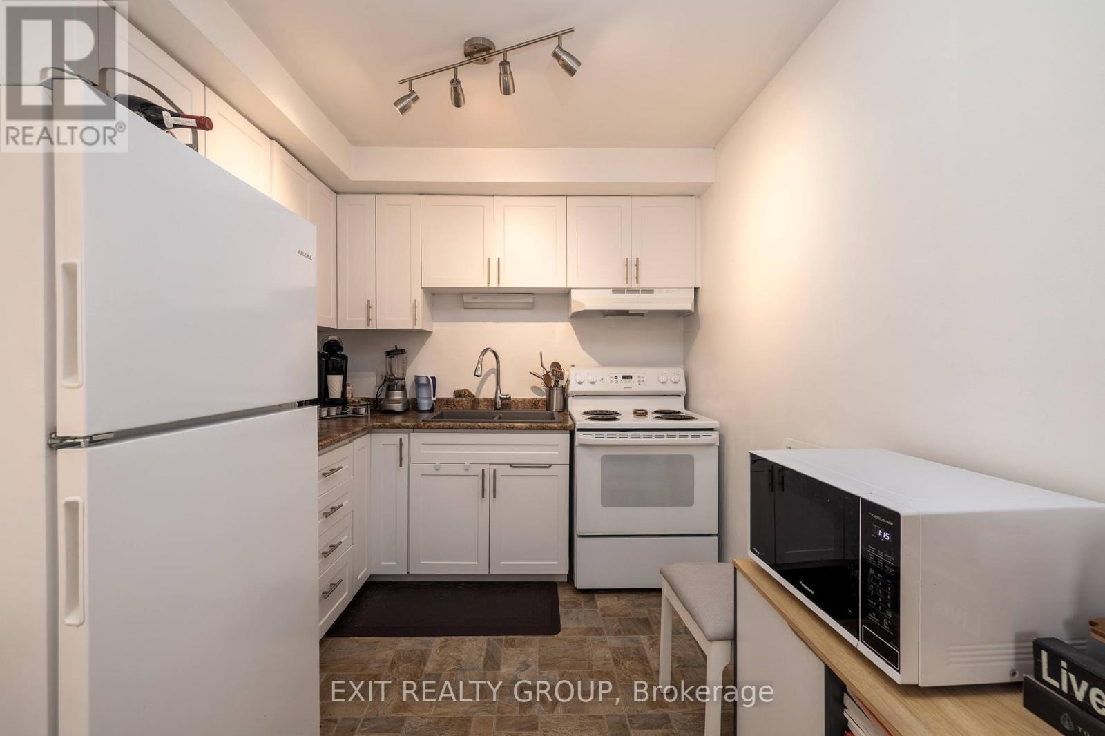 36 - 19 Tracey Park Drive, Belleville, Ontario K8P 4R4 - Photo 16 - X13130132