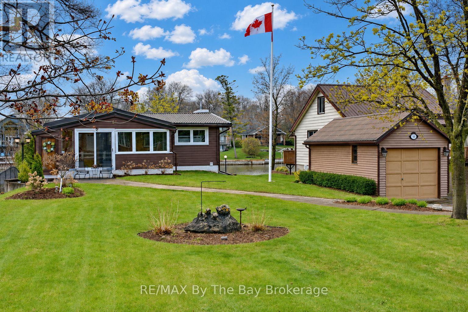 39 Old Mosley Street, Wasaga Beach, Ontario  L9Z 2J8 - Photo 40 - S13132896