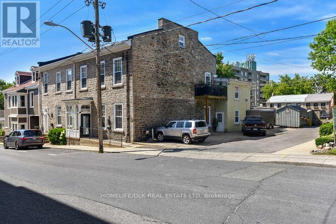 32 APPLE STREET, Brockville, Ontario
