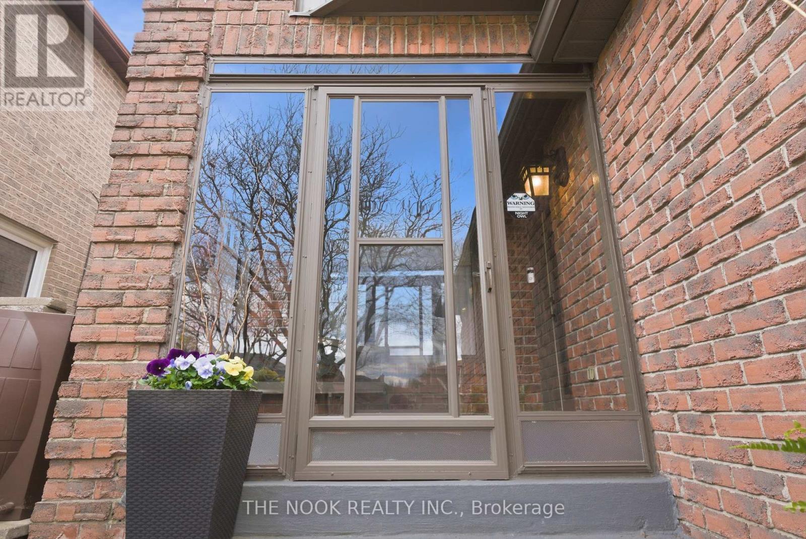 7 Brocklesby Crescent, Ajax, Ontario L1T 2H9 - Photo 3 - E13132728