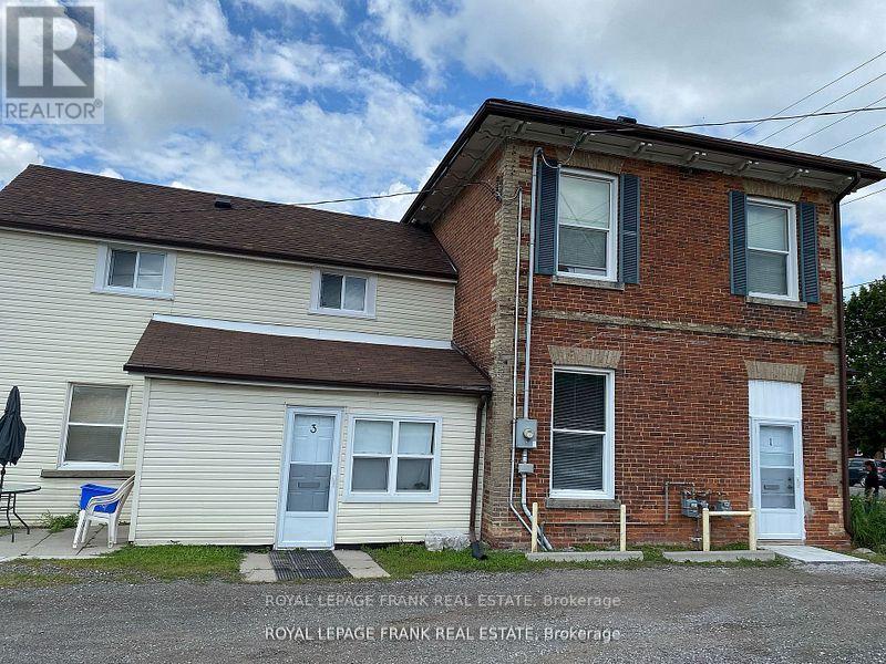 1 - 859 Dundas Street W, Whitby, Ontario  L1N 2N6 - Photo 2 - E13133030