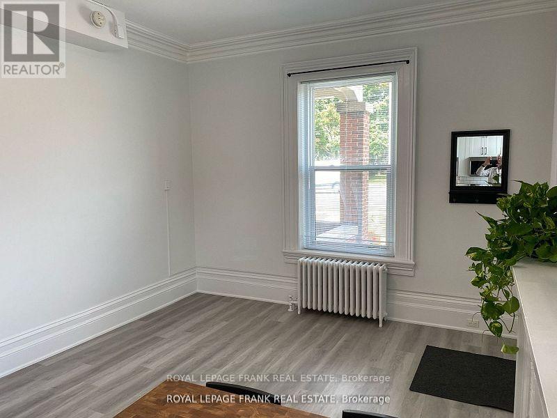 1 - 859 Dundas Street W, Whitby, Ontario  L1N 2N6 - Photo 4 - E13133030