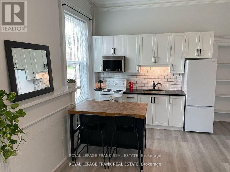 1 - 859 Dundas Street W, Whitby, Ontario  L1N 2N6 - Photo 5 - E13133030