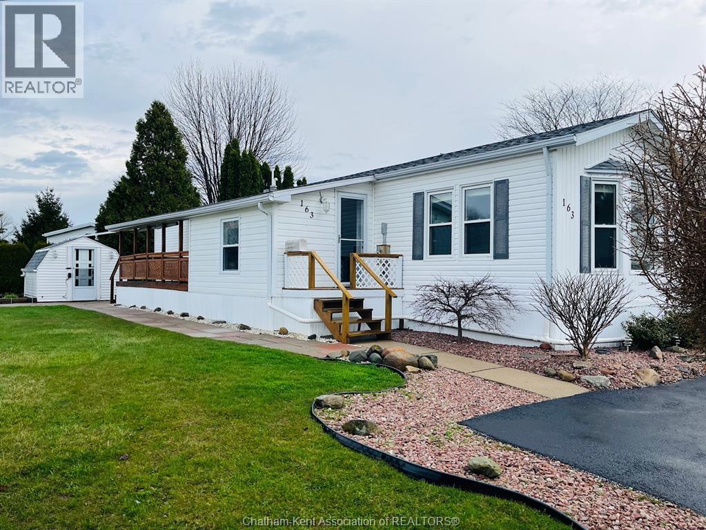 MLS# 26008226: 163 Regency DRIVE, Chatham, Canada