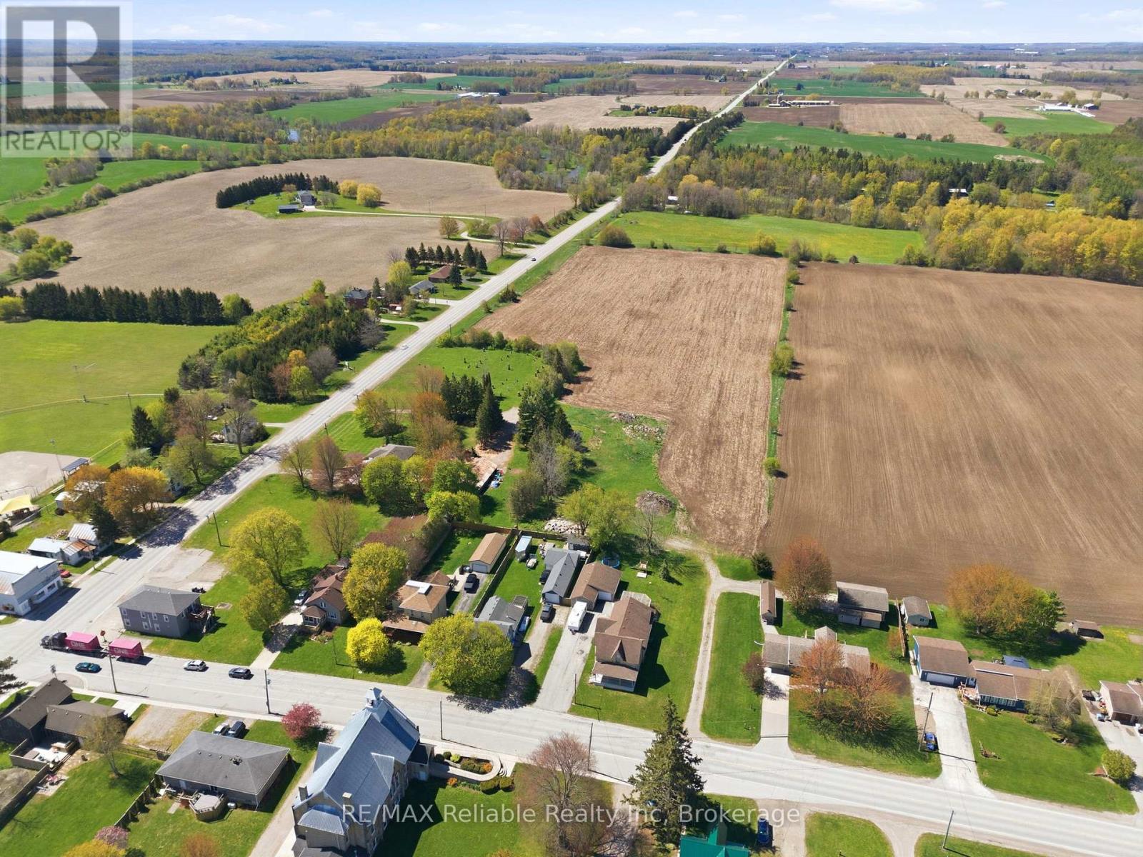 341 King's Road, Central Huron, Ontario  N0M 2H0 - Photo 12 - X13132958