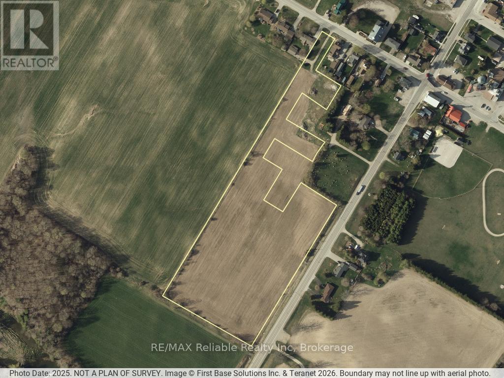 341 King's Road, Central Huron, Ontario  N0M 2H0 - Photo 3 - X13132958