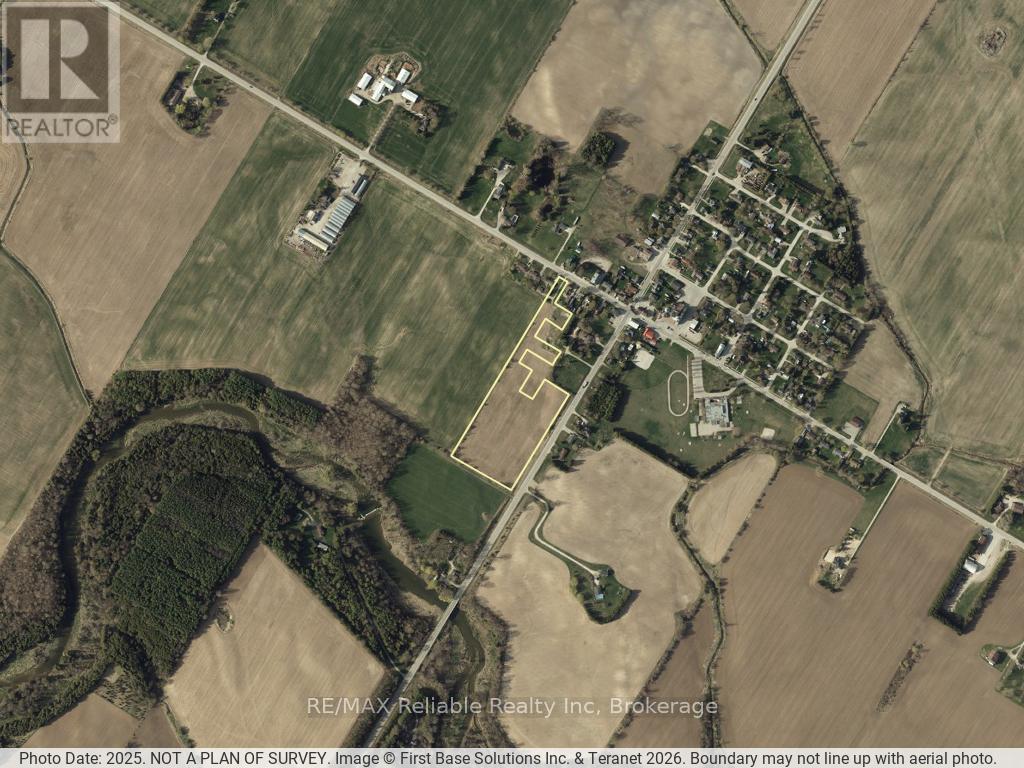 341 King's Road, Central Huron, Ontario  N0M 2H0 - Photo 4 - X13132958