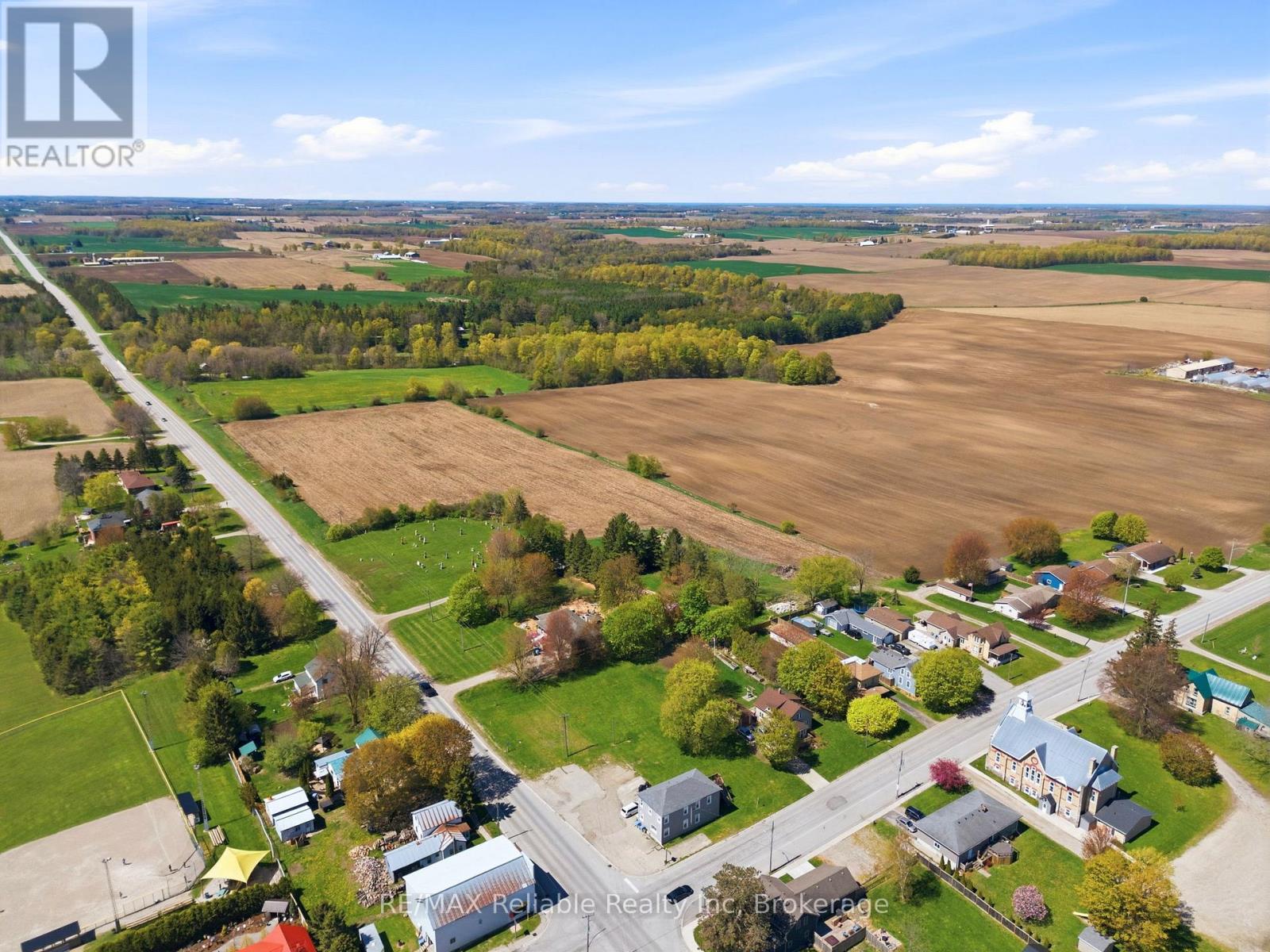 341 King's Road, Central Huron, Ontario  N0M 2H0 - Photo 9 - X13132958