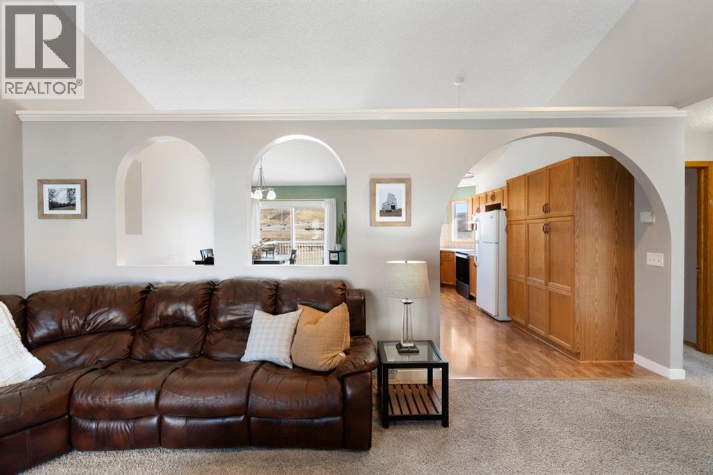54 West Mcdougal Road, Cochrane, Alberta  T4C 1M4 - Photo 6 - A2304556