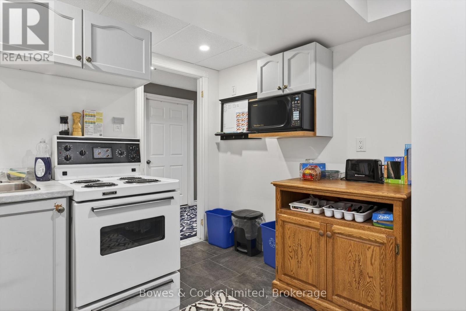 18 Wintergreen Court, Peterborough, Ontario  K9K 2J8 - Photo 28 - X13132804