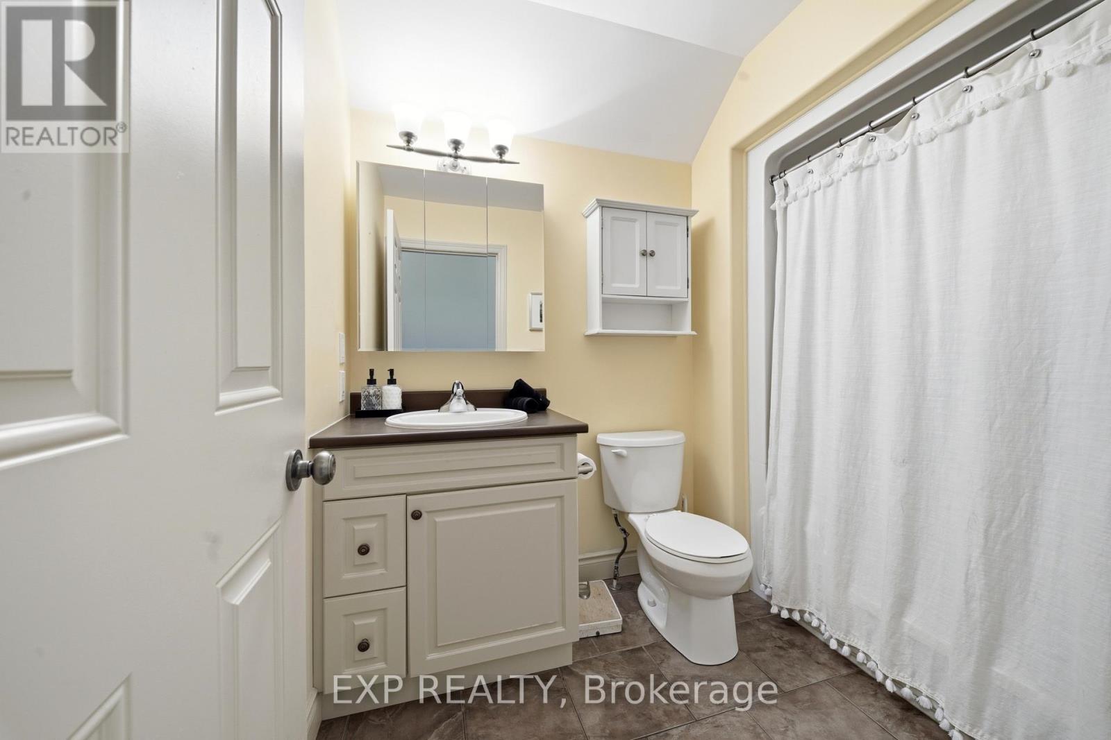 16 Amber Place, Belleville, Ontario  K8P 0B5 - Photo 27 - X13132950