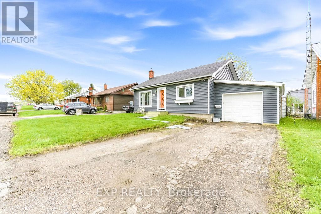 478 New Street, Renfrew, Ontario  K7V 1G8 - Photo 2 - X12916476