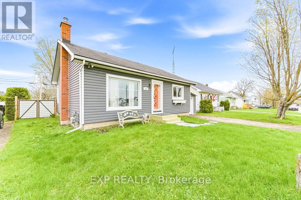 478 New Street, Renfrew, Ontario  K7V 1G8 - Photo 3 - X12916476