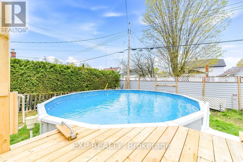 478 New Street, Renfrew, Ontario  K7V 1G8 - Photo 6 - X12916476
