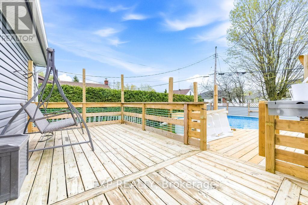 478 New Street, Renfrew, Ontario  K7V 1G8 - Photo 7 - X12916476