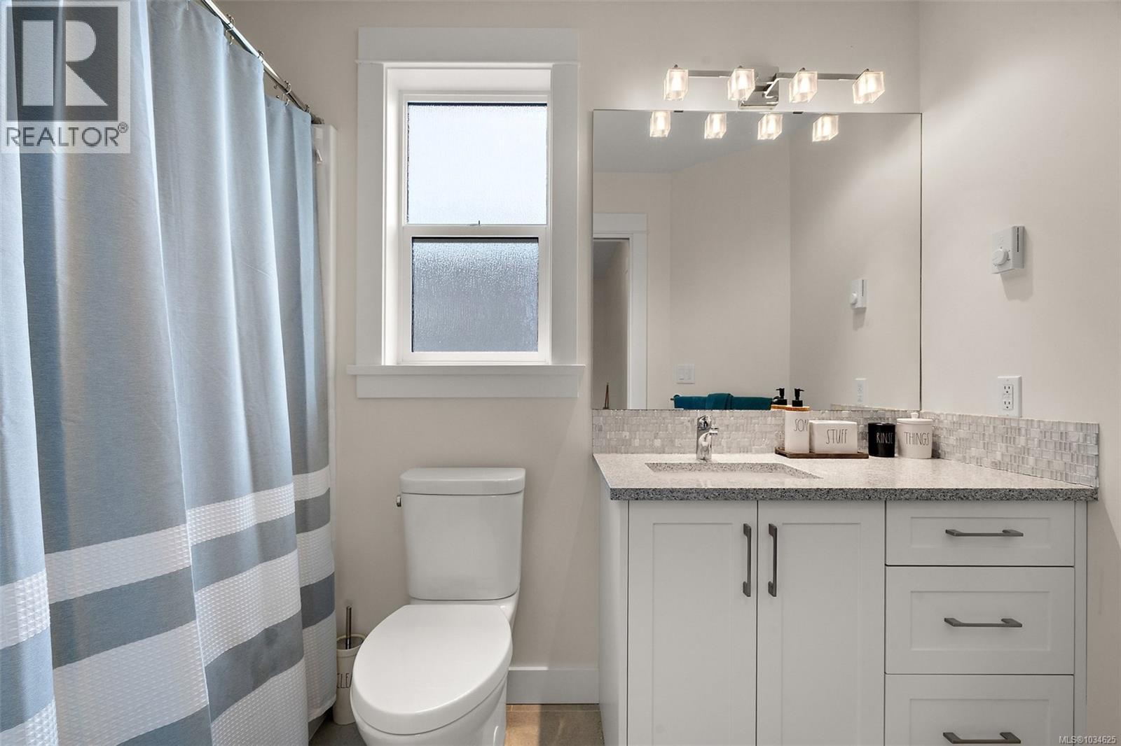 2214 Cook St, Victoria, British Columbia  V8T 3R2 - Photo 21 - 1034625