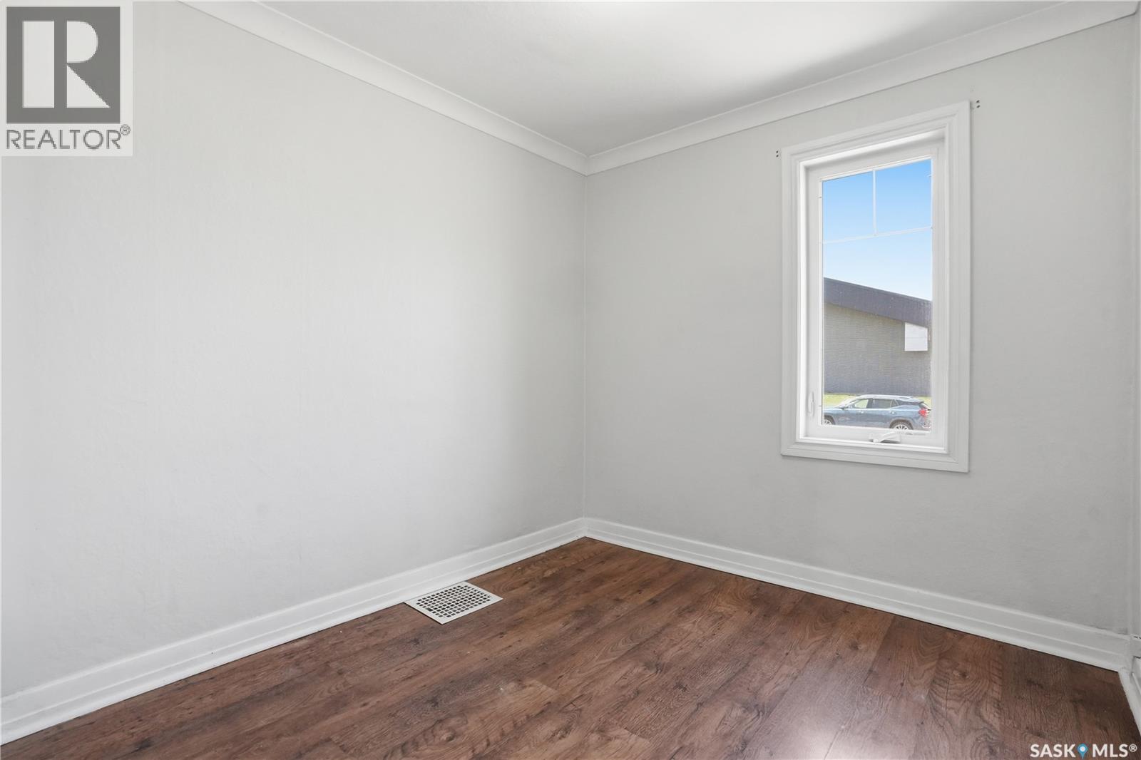 2203 Lindsay Street, Regina, Saskatchewan  S4N 3C2 - Photo 13 - SK036099