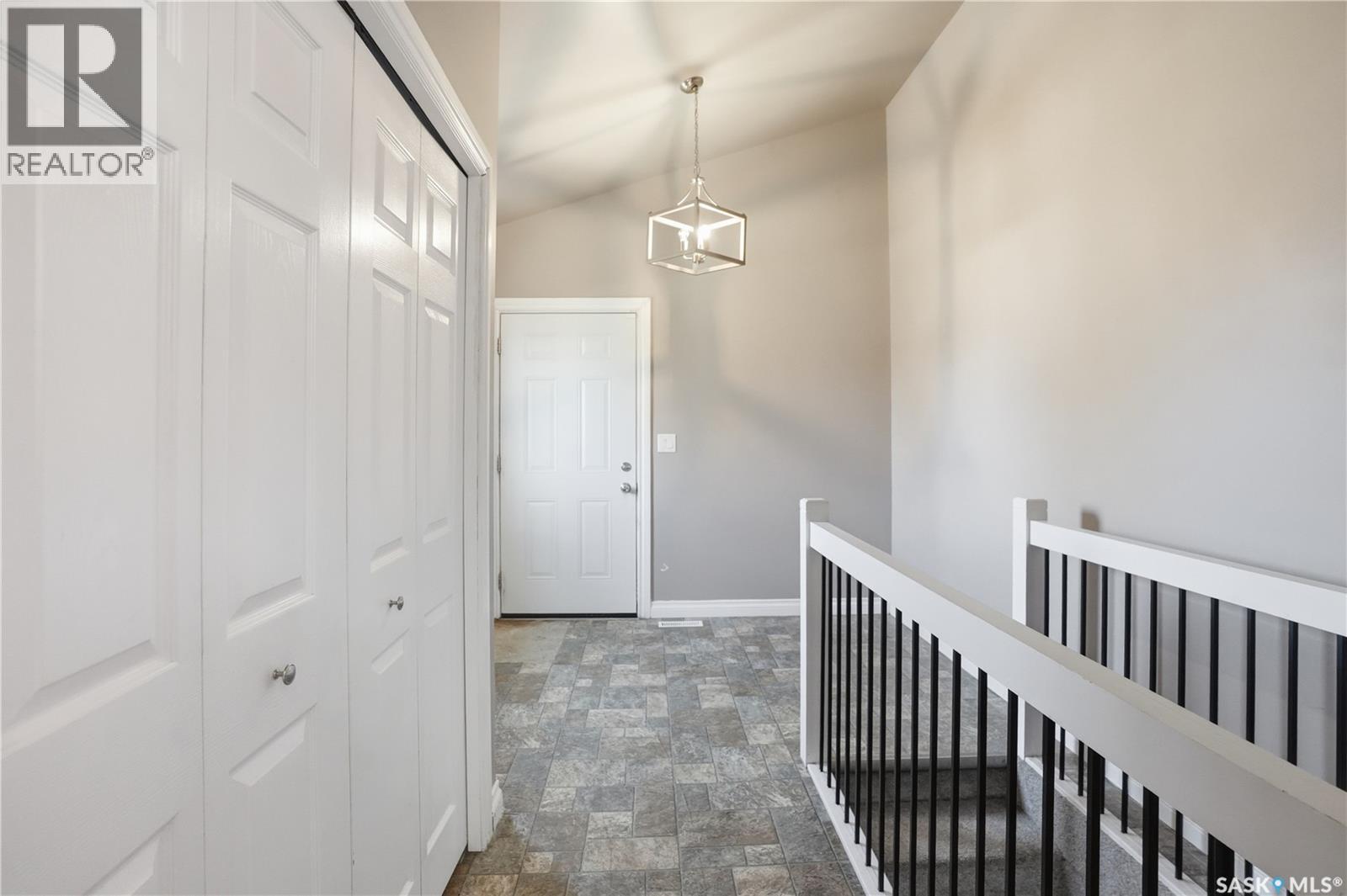 2203 Lindsay Street, Regina, Saskatchewan  S4N 3C2 - Photo 21 - SK036099