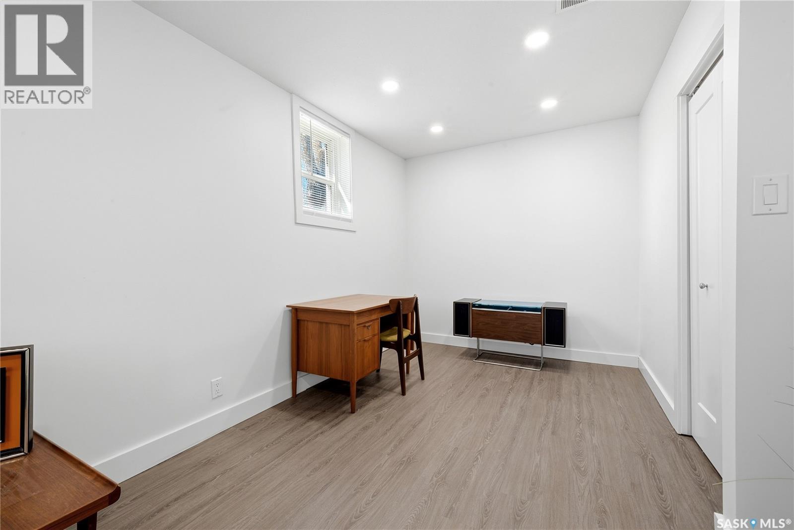 2221 Francis Street, Regina, Saskatchewan  S4N 2P6 - Photo 21 - SK035837