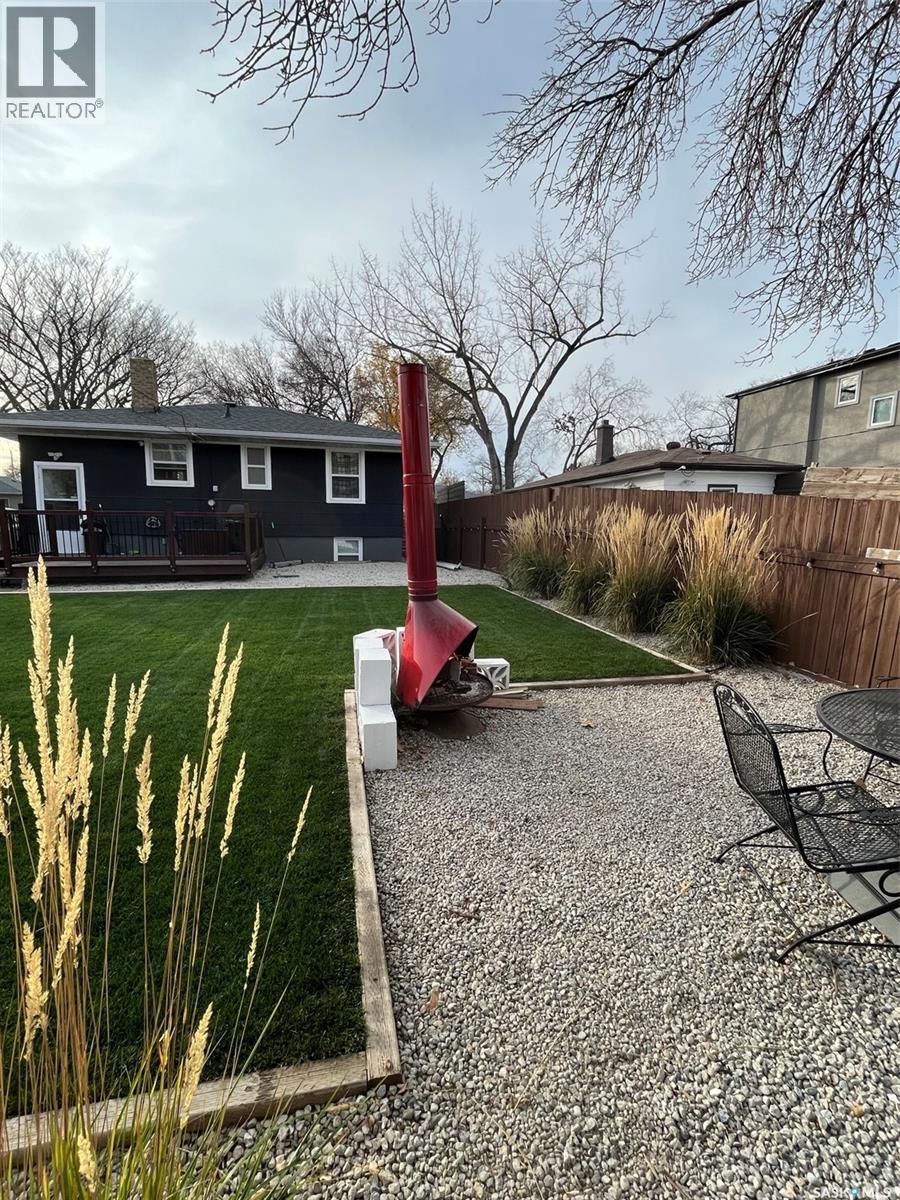 2221 Francis Street, Regina, Saskatchewan  S4N 2P6 - Photo 33 - SK035837