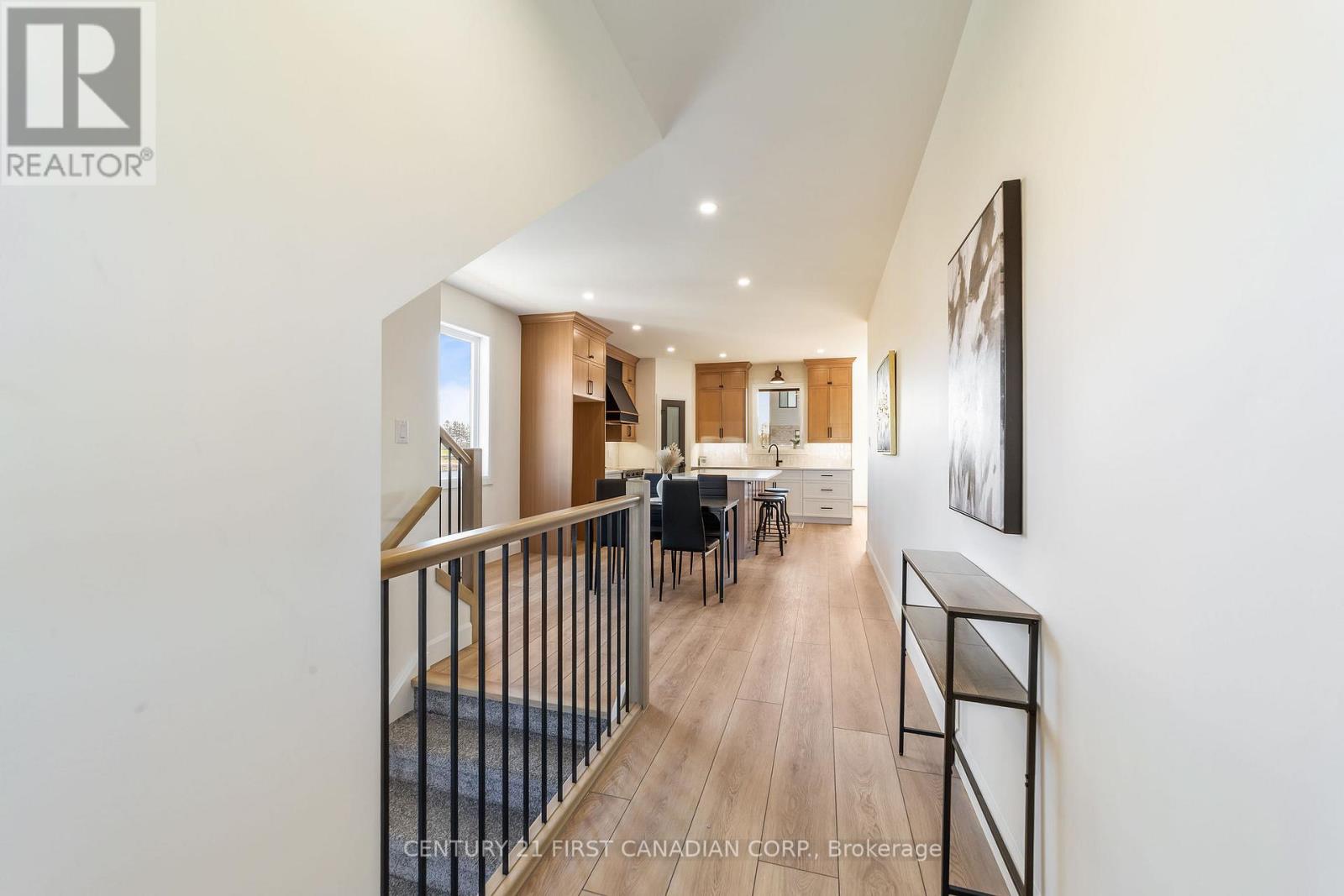 30 Sheldabren Street, North Middlesex, Ontario  N0M 1A0 - Photo 8 - X12980580