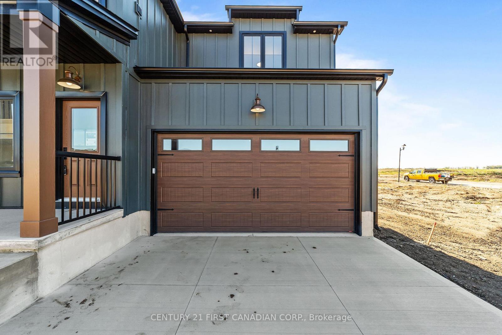 30 Sheldabren Street, North Middlesex, Ontario  N0M 1A0 - Photo 7 - X12980580