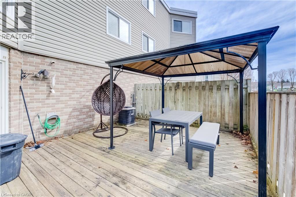 60 Elmsdale Drive Unit# 11, Kitchener, Ontario  N2E 2G4 - Photo 34 - 40827420