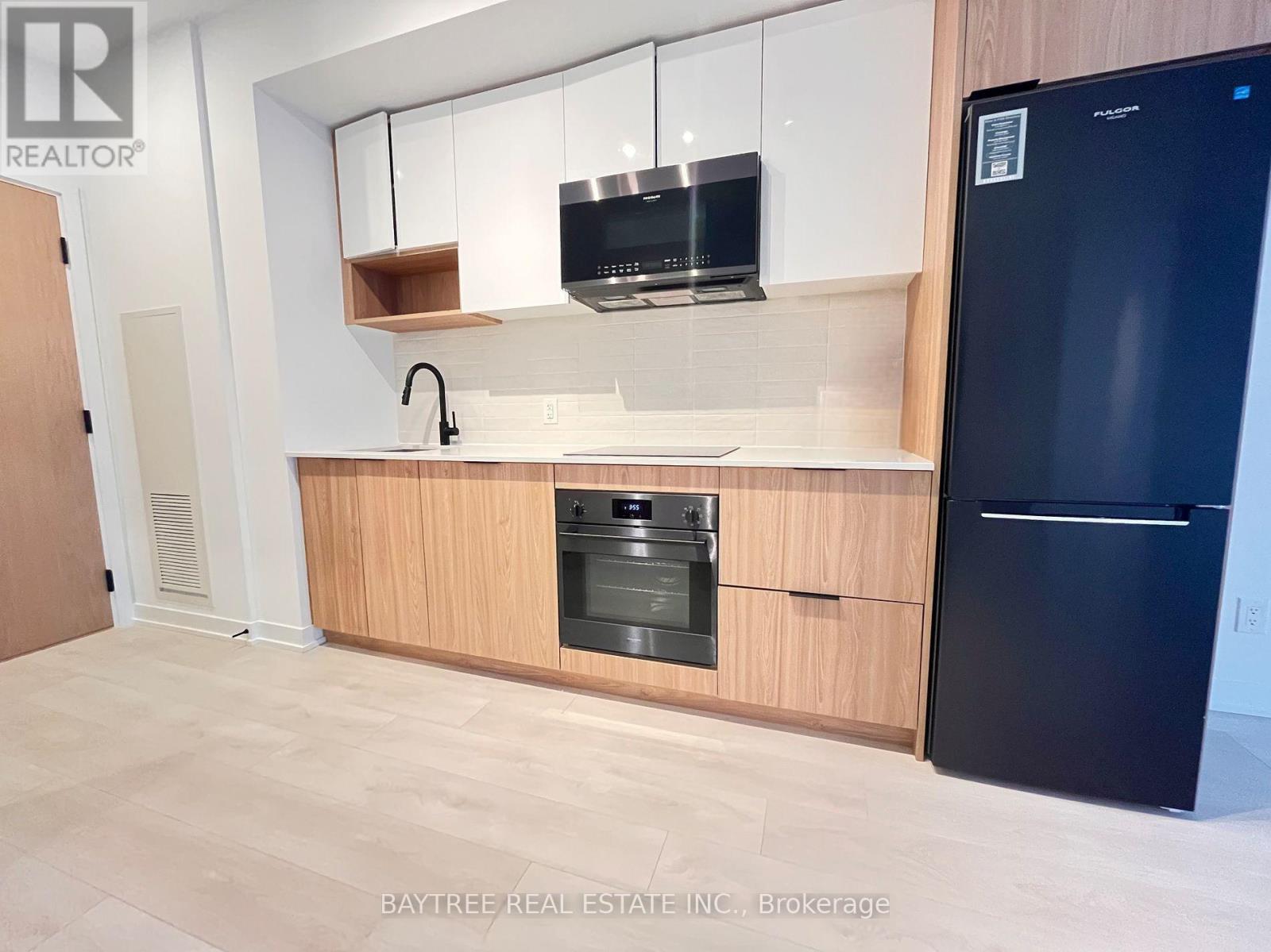 926 - 5 Defries Street, Toronto, Ontario  M5A 3R4 - Photo 2 - C13132702