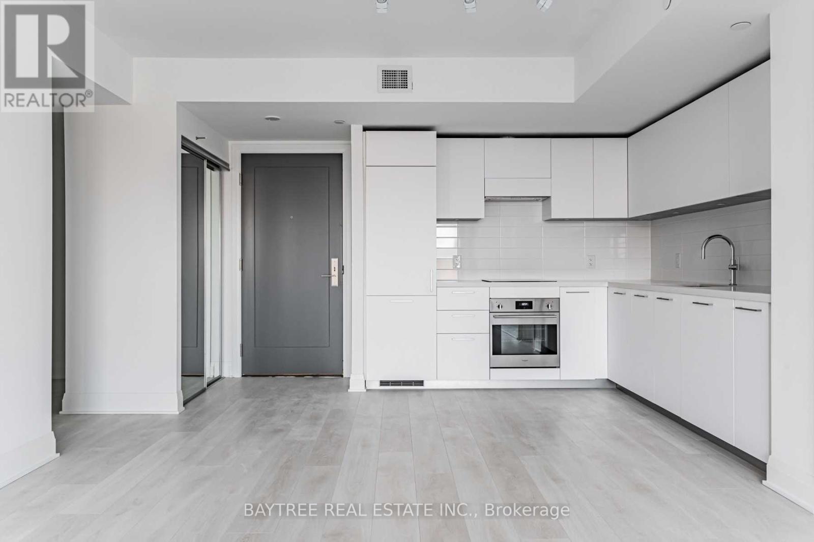 323 - 33 Frederick Todd Way, Toronto, Ontario  M4G 0C9 - Photo 4 - C13132708