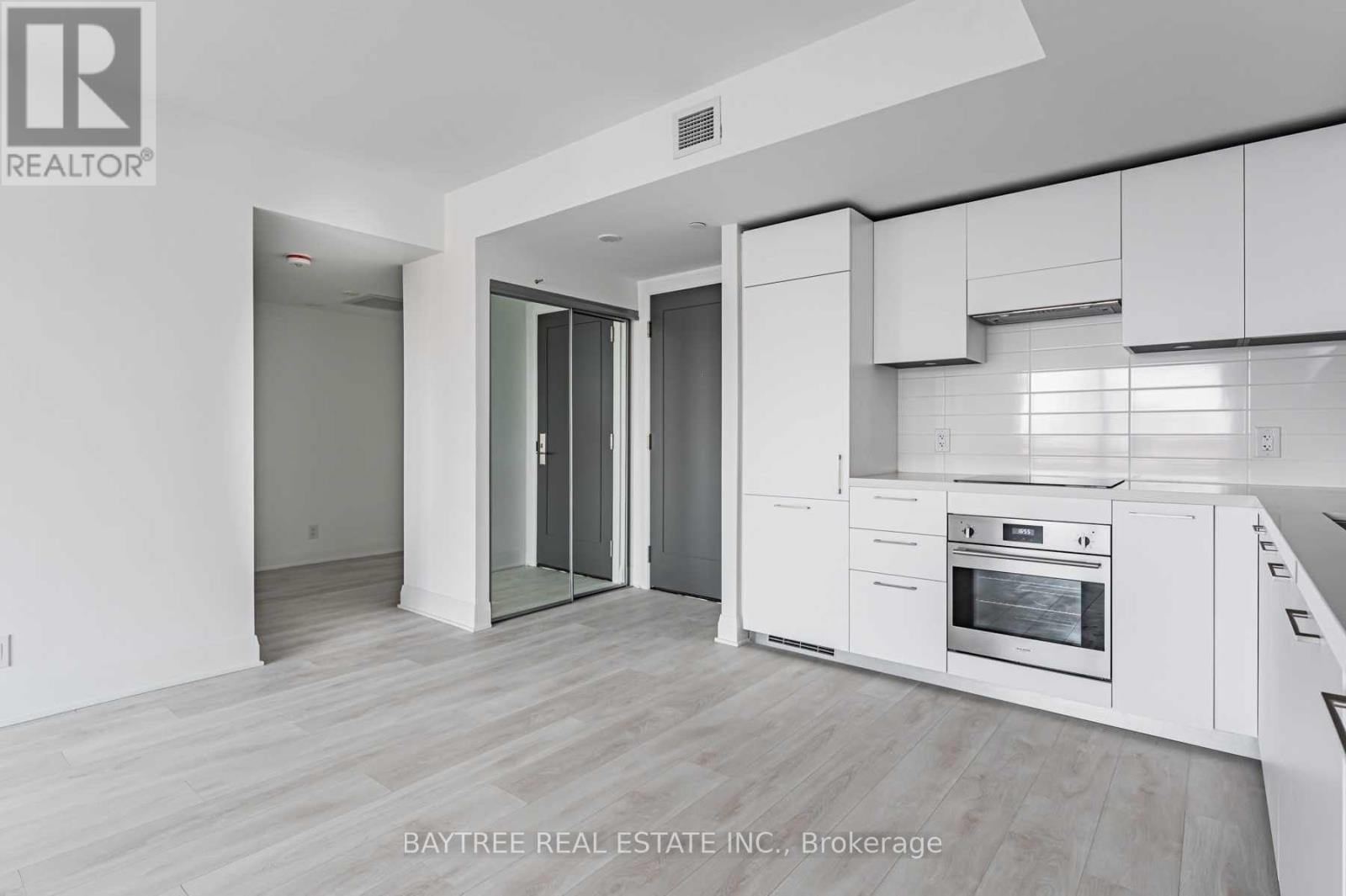 323 - 33 Frederick Todd Way, Toronto, Ontario  M4G 0C9 - Photo 5 - C13132708